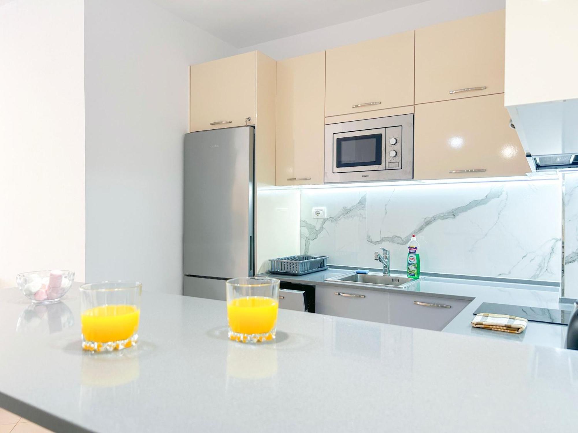 Korabi Luk 695 Apartment *